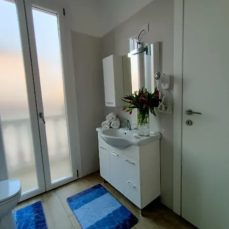 Arcobaleno Room Venezia Mestre Exterior photo
